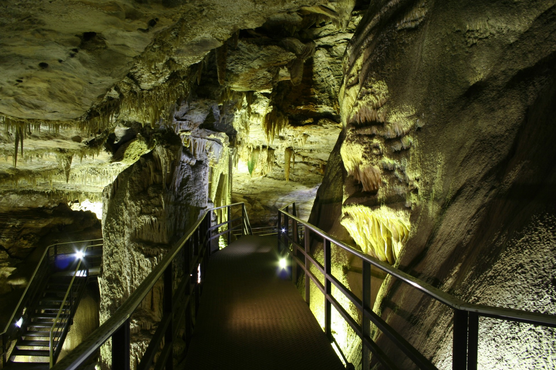 Monumento Natural Estadual Gruta Rei do Mato